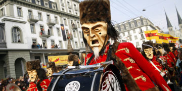 Fasnacht: il Carnevale di Lucerna tra baraonda e follia