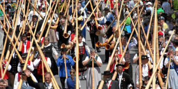 Svizzera da record: 420 corni alpini a Milano