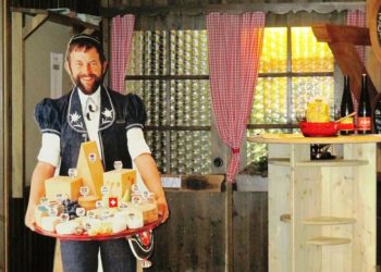 Älplermagronen con salsa alle mele