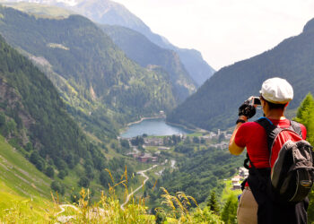 Su e giù per i passi delle Alpi Retiche tra Grigioni e Lombardia