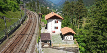 La casa lungo i binari
