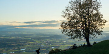 A piedi contro la crisi