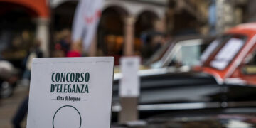Per un giorno, Lugano diventa la capitale europea delle auto d’epoca