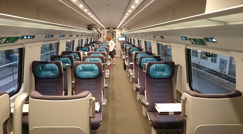 I comodi interni di un treno svizzero 