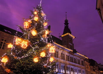 Mercatini di Natale: vivere la magia e la tradizione nei 5 più belli sul Lago di Ginevra
