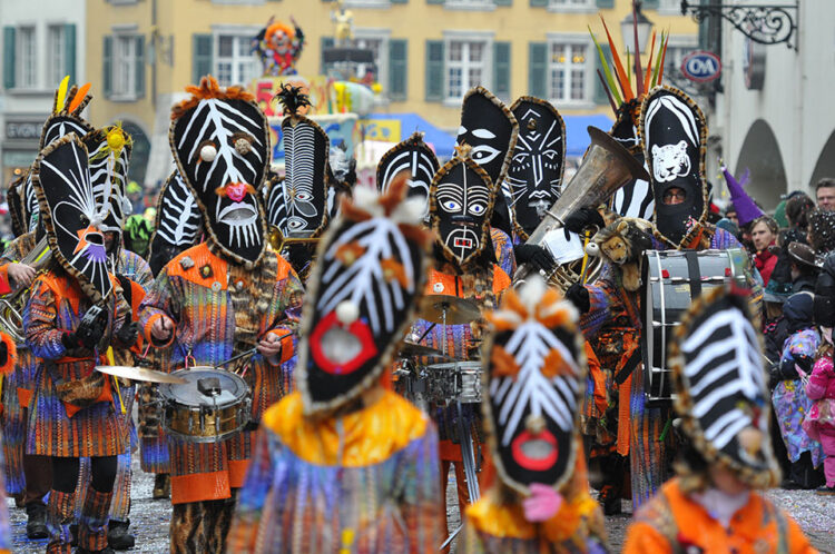 Carnevale in Svizzera: 7 tradizioni che accendono l’inverno