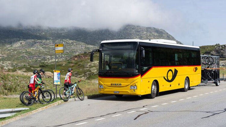 Prenotazione obbligatoria per bici su Autopostale: cosa cambia nell’estate 2025